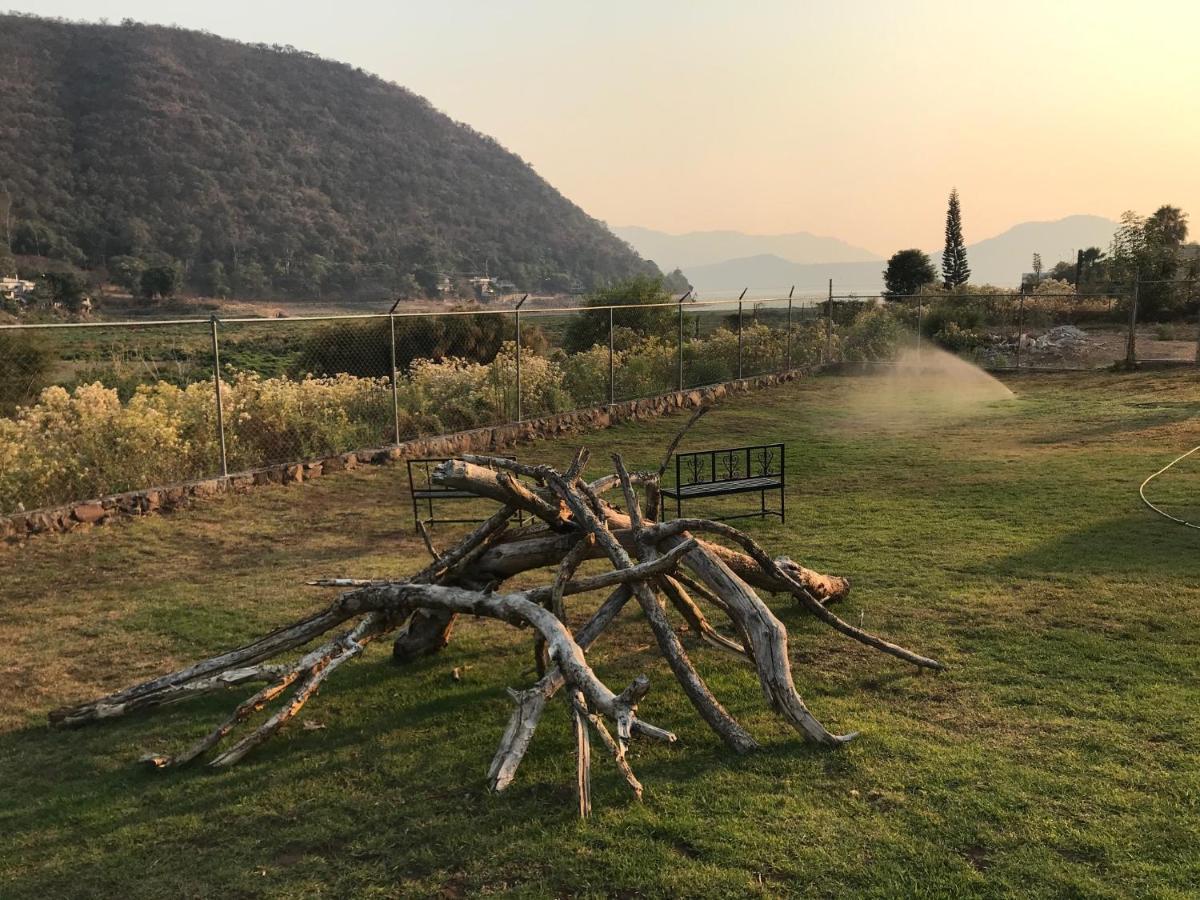Cabanas Lago Escondido Valle de Bravo Ngoại thất bức ảnh