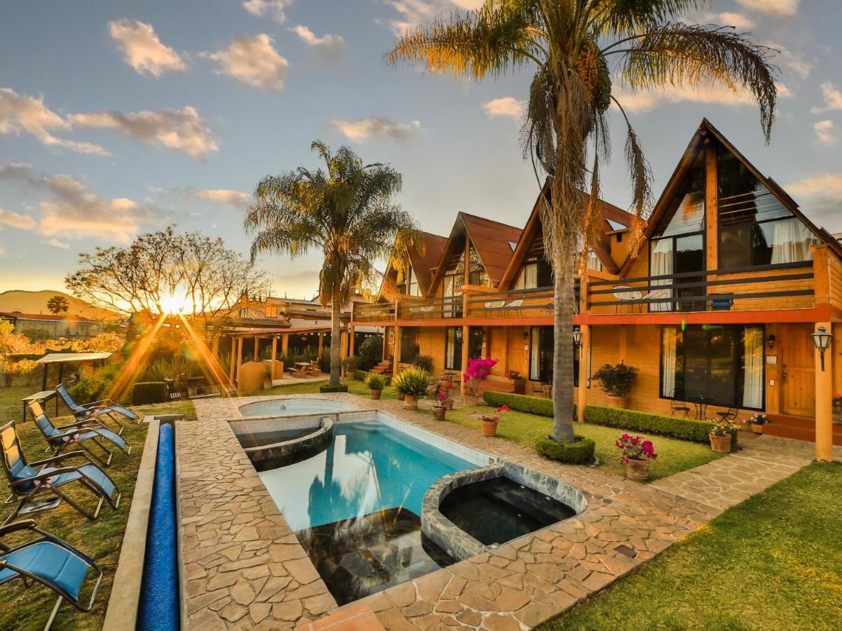 Cabanas Lago Escondido Valle de Bravo Ngoại thất bức ảnh