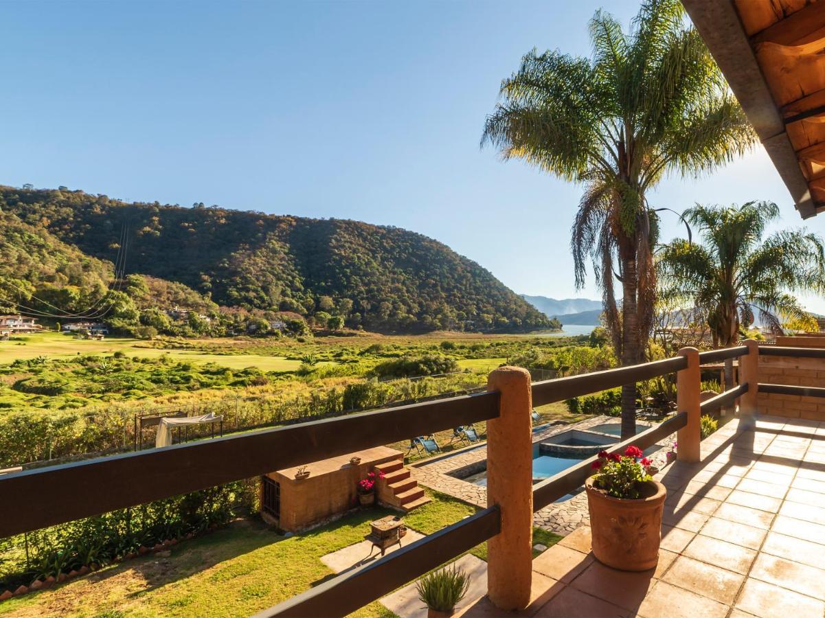 Cabanas Lago Escondido Valle de Bravo Ngoại thất bức ảnh