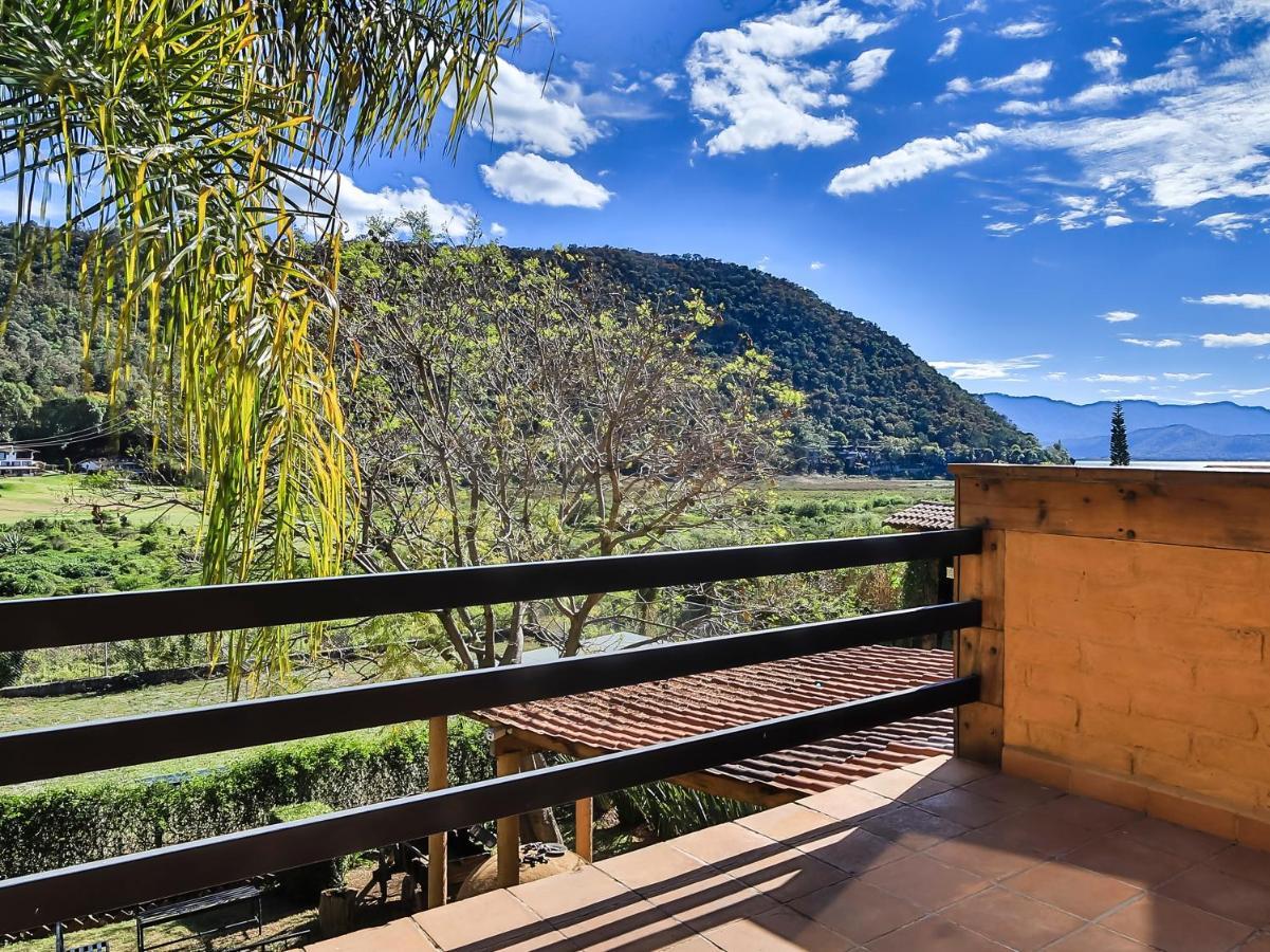 Cabanas Lago Escondido Valle de Bravo Ngoại thất bức ảnh
