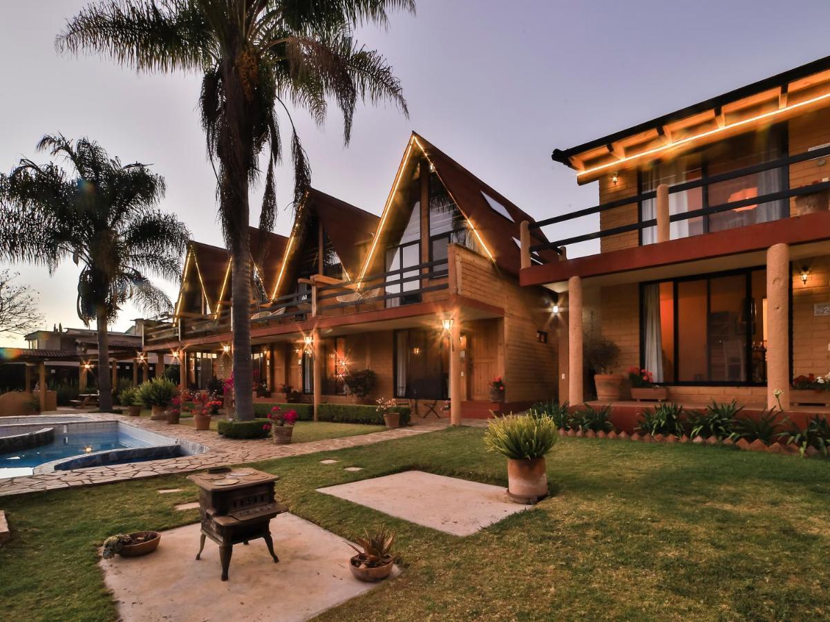 Cabanas Lago Escondido Valle de Bravo Ngoại thất bức ảnh