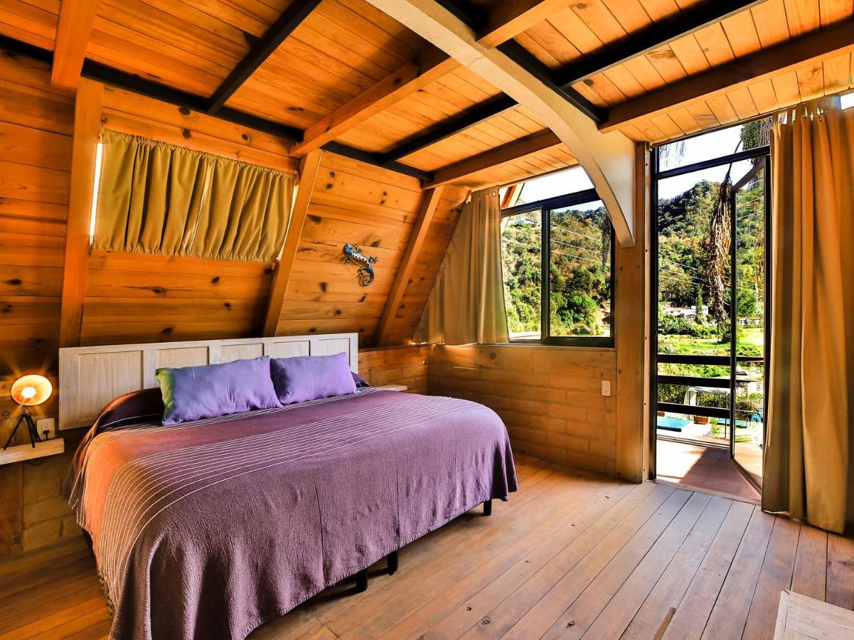 Cabanas Lago Escondido Valle de Bravo Ngoại thất bức ảnh