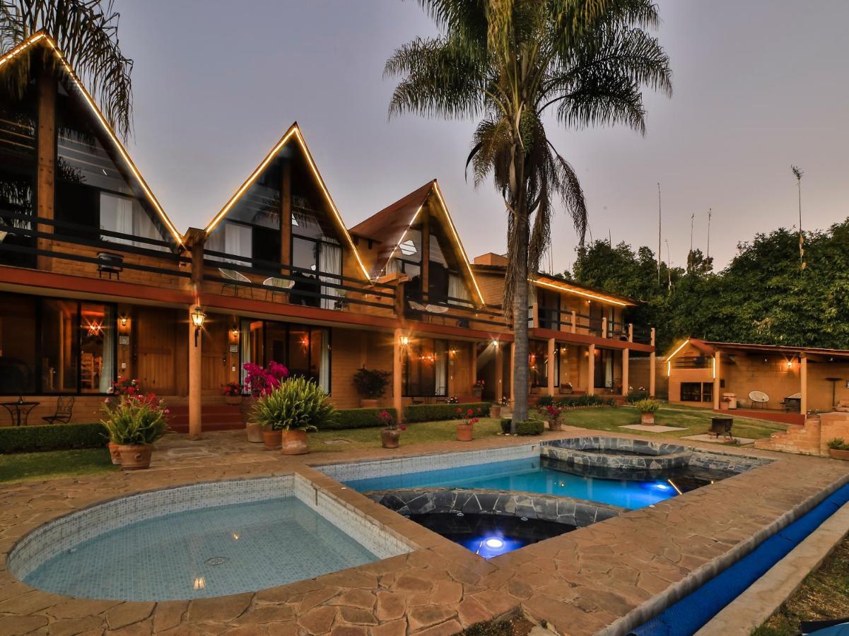 Cabanas Lago Escondido Valle de Bravo Ngoại thất bức ảnh